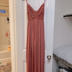 Beautiful backless lace maxi